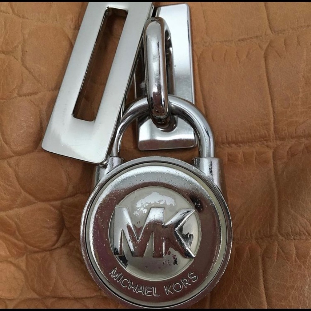 Michael Kors Handbag - Picture 5 of 6